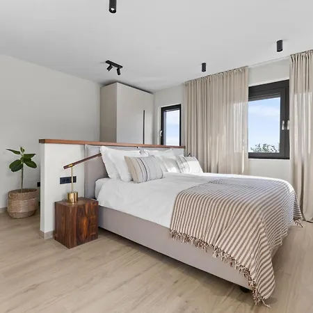 Casa Calme Luxury Surounded With Nature Including Evcharging Station Villa