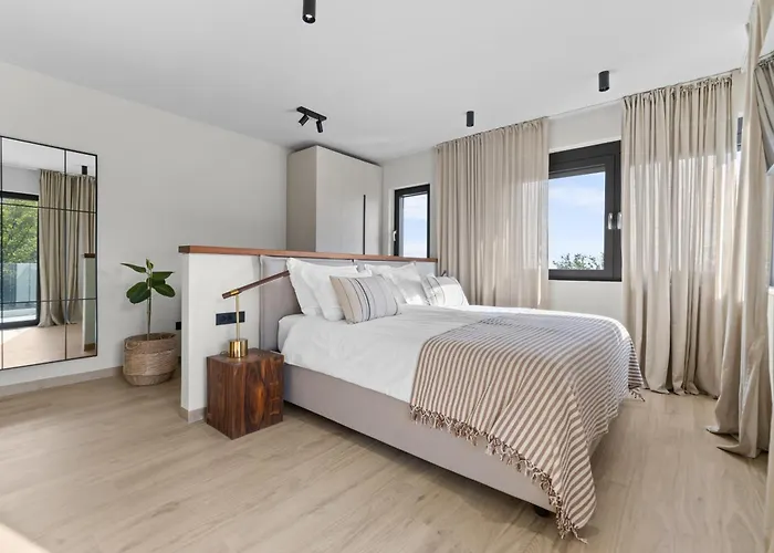 Casa Calme Luxury Surounded With Nature Including Evcharging Station Вилла