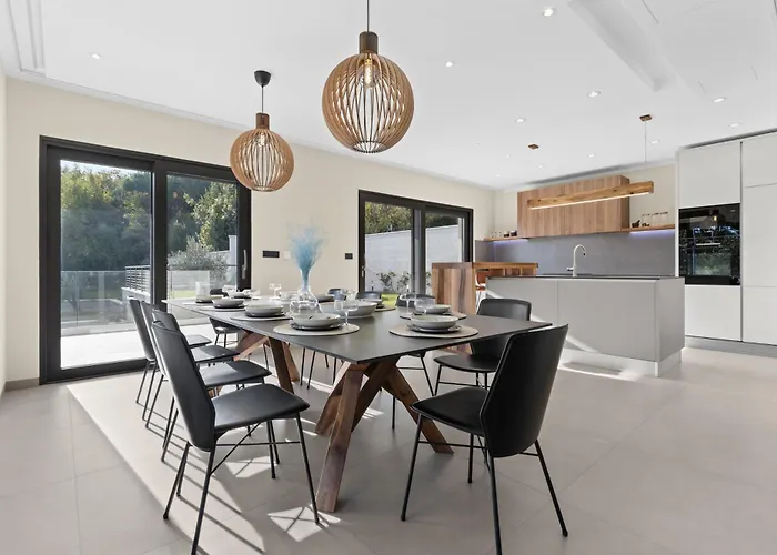 Casa Calme Luxury Surounded With Nature Including Evcharging Station Опатия